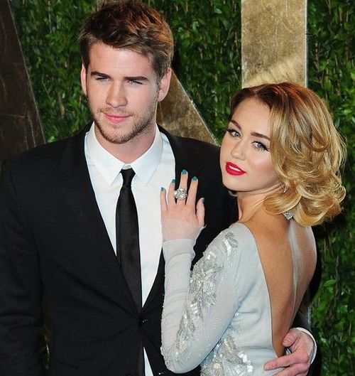 Chuyện tình đầy scandal của Miley và Liam Hemsworth